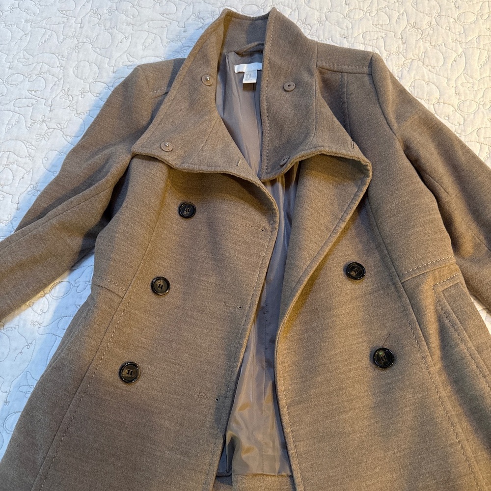 Women’s trenchcoat